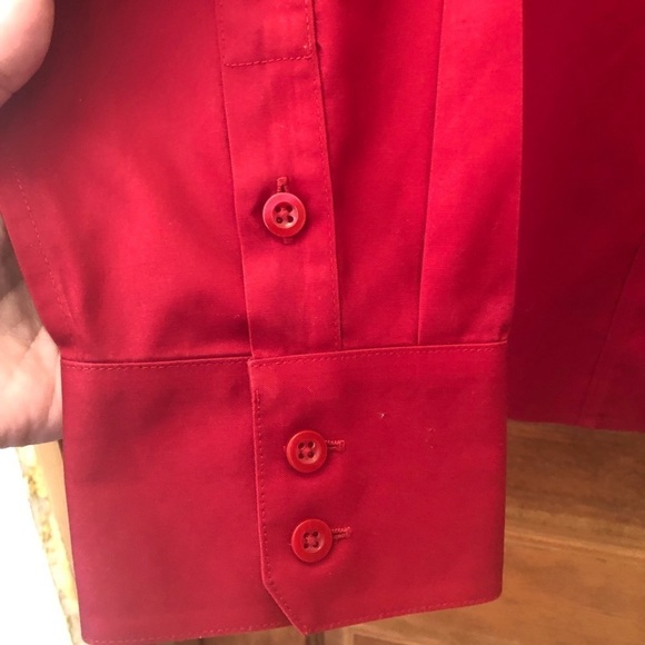 CHICO’S / no iron/ size 1/ button down/ red / Long sleeve - Picture 7 of 10